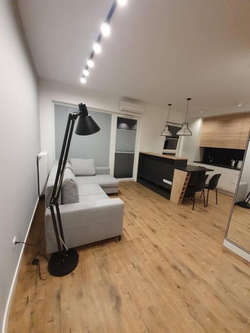 Vip Apart Bielany Przy Metrze Warsaw Luaran gambar