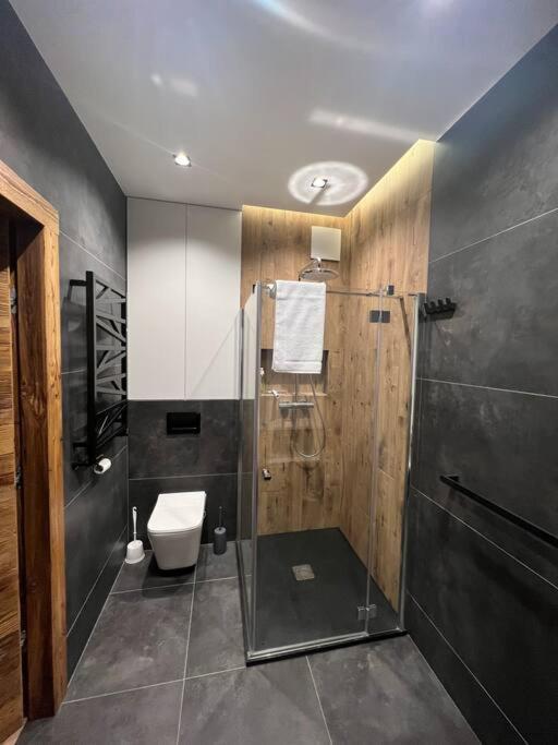 Vip Apart Bielany Przy Metrze Warsaw Luaran gambar