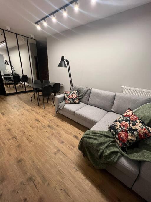 Vip Apart Bielany Przy Metrze Warsaw Luaran gambar