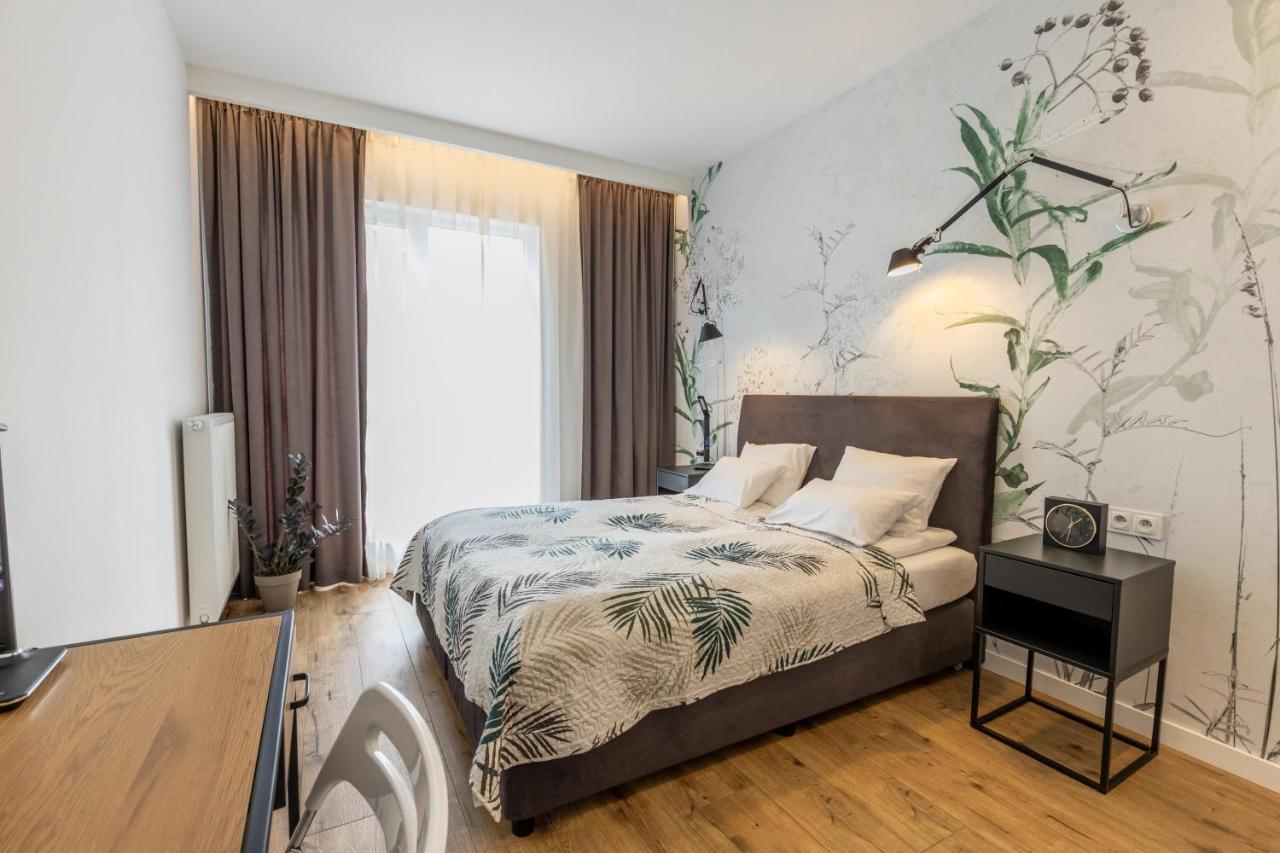 Vip Apart Bielany Przy Metrze Warsaw Luaran gambar