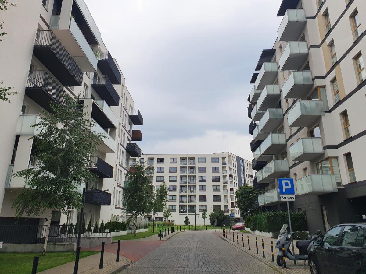 Vip Apart Bielany Przy Metrze Warsaw Luaran gambar